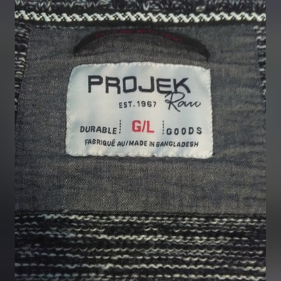 BNWOT MENS SWEATER SZ. LG GREAT LEATHER-LIKE DETAILS POCKETS HANDSOME LOOK - Picture 3 of 8